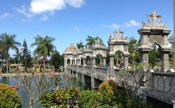 Taman Ujung Water Palace 巴厘岛水上皇宫