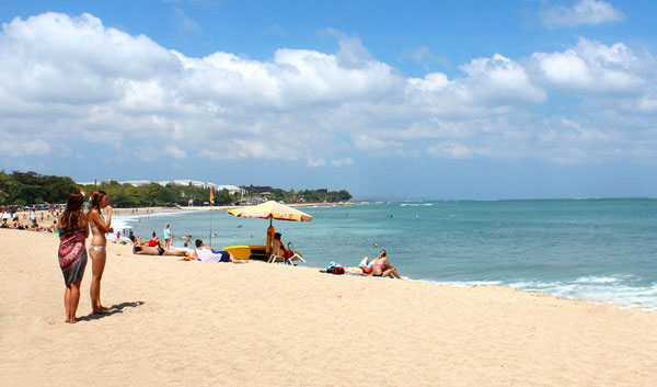 巴厘岛最适宜冲浪的海滩和季节